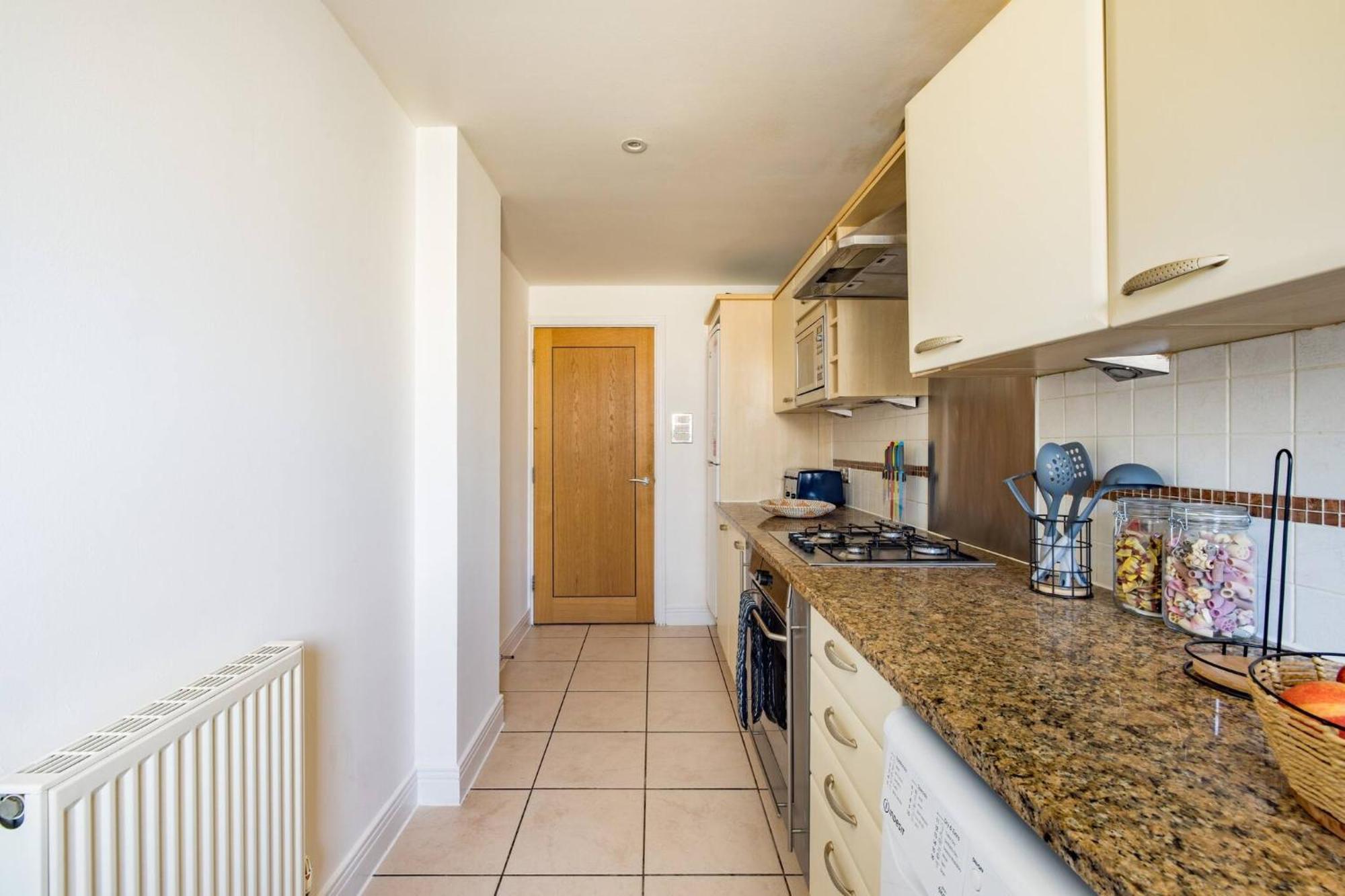 Wild Roses Service Apartments - East India لندن المظهر الخارجي الصورة